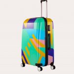 tucano-shake-trolley-4-wheeled-hard-shell-polycarbonate-trolley-suitcase-from-the-tucano-shake-collection-btrvo-tush-m (1)